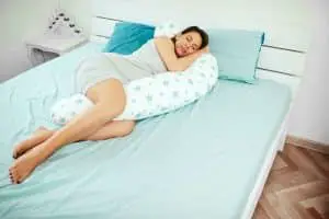 Le sommeil devient plus difficile au cinquième mois de grossesse