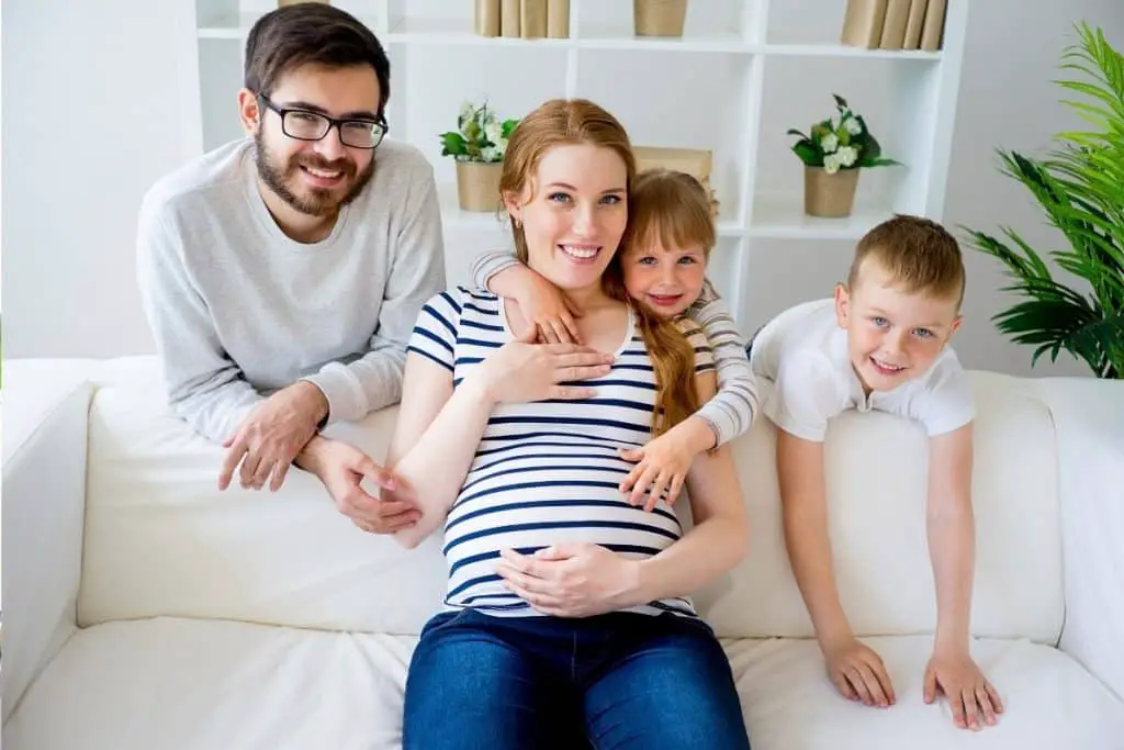 Photo de grossesse en famille et à domicile