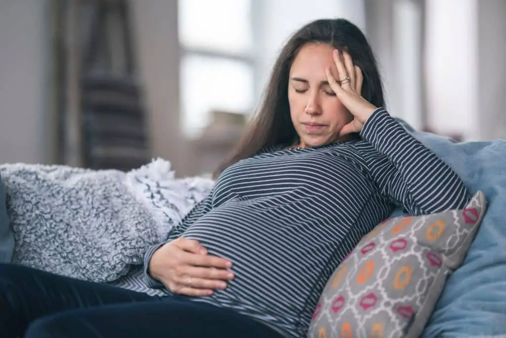 Les brûlures d'estomac sont plus fréquentes à partir du sixième mois de grossesse