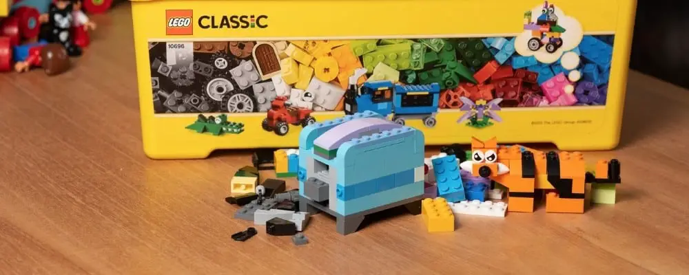 Le kit LEGO Classic de 484 pièces