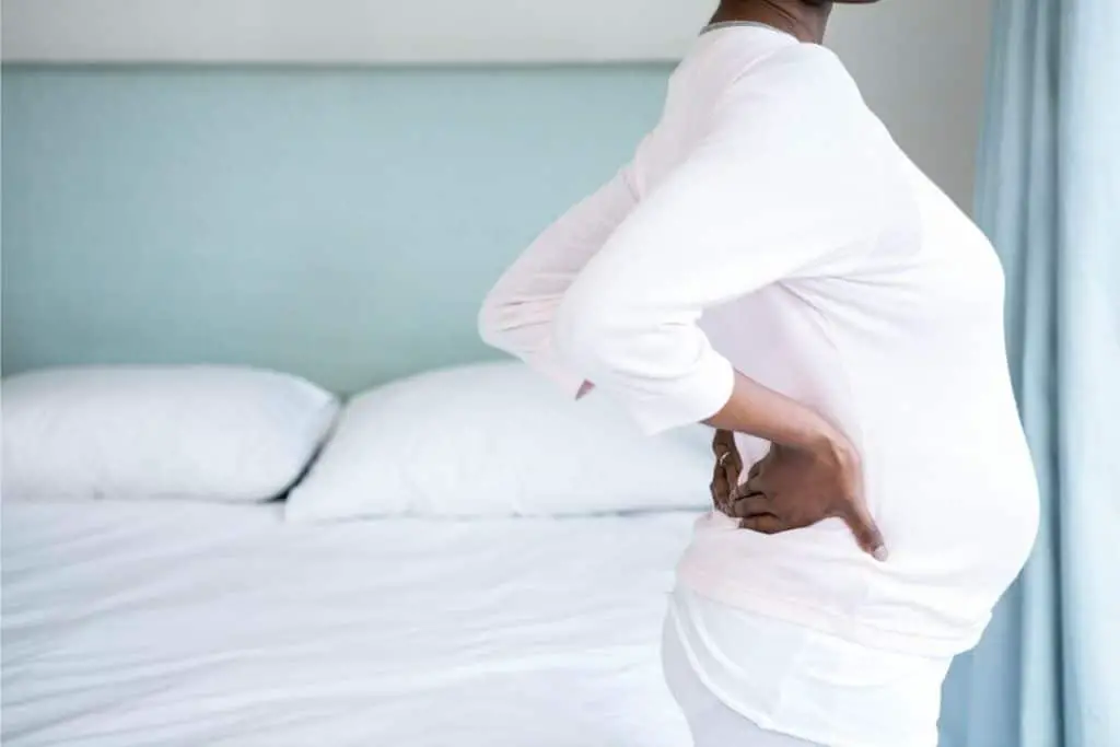 Le mal de dos à partir du cinquième mois de grossesse