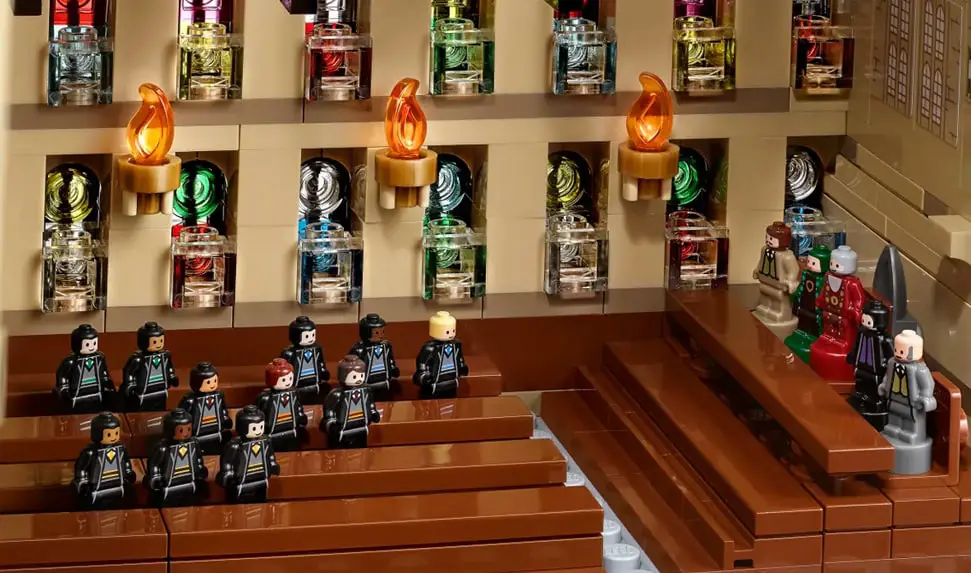 Figurines accompagnant le château de Poudlard de LEGO