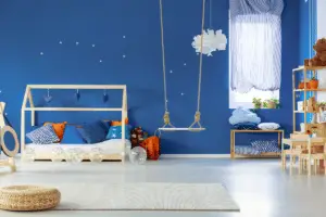 Chambre d'enfant équipée d'un lit cabane